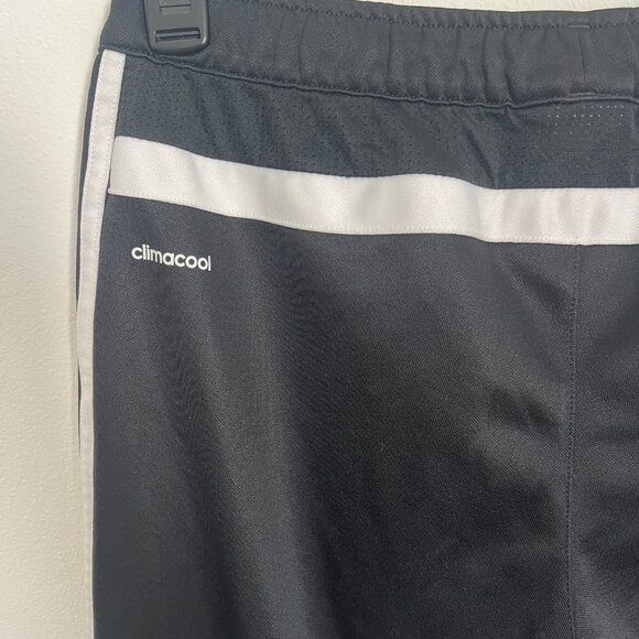 Adidas Men's Athletic Shorts Medium Size M - Picture 3 of 4